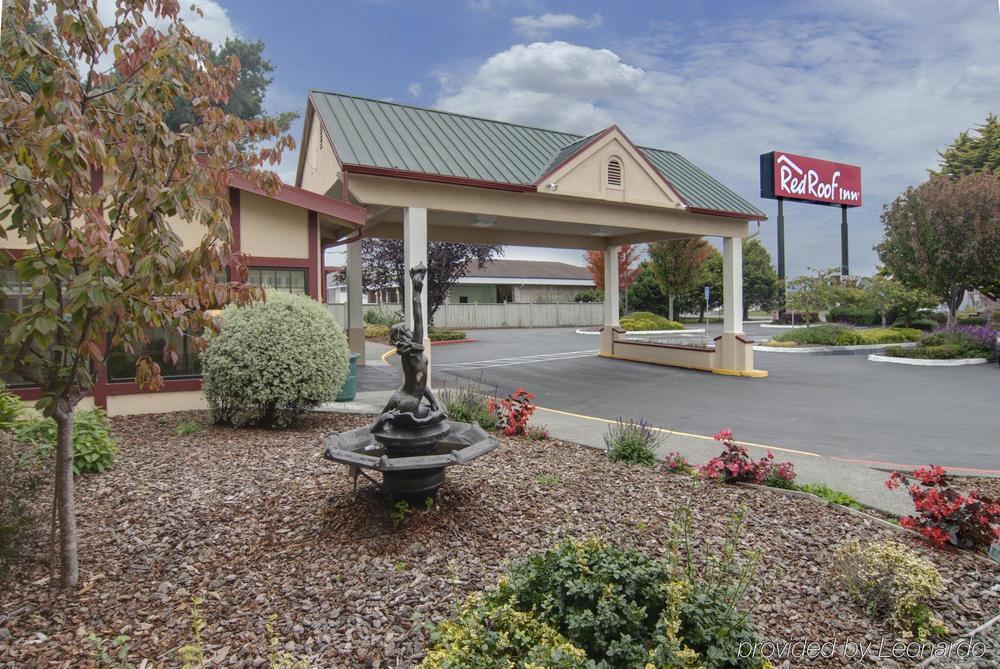 Days Inn & Suites By Wyndham Arcata Exterior photo